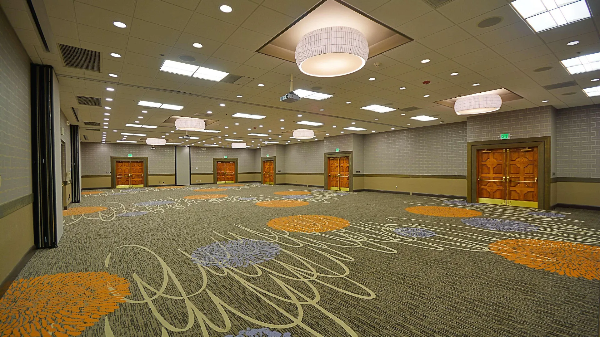 Embassy Suites By Hilton Denver Central Park 4*,  USA